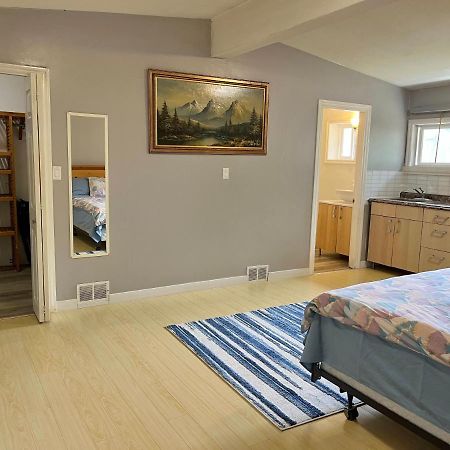 Whole Suite To Yourself At Coquitlam Centre! Port Coquitlam Buitenkant foto