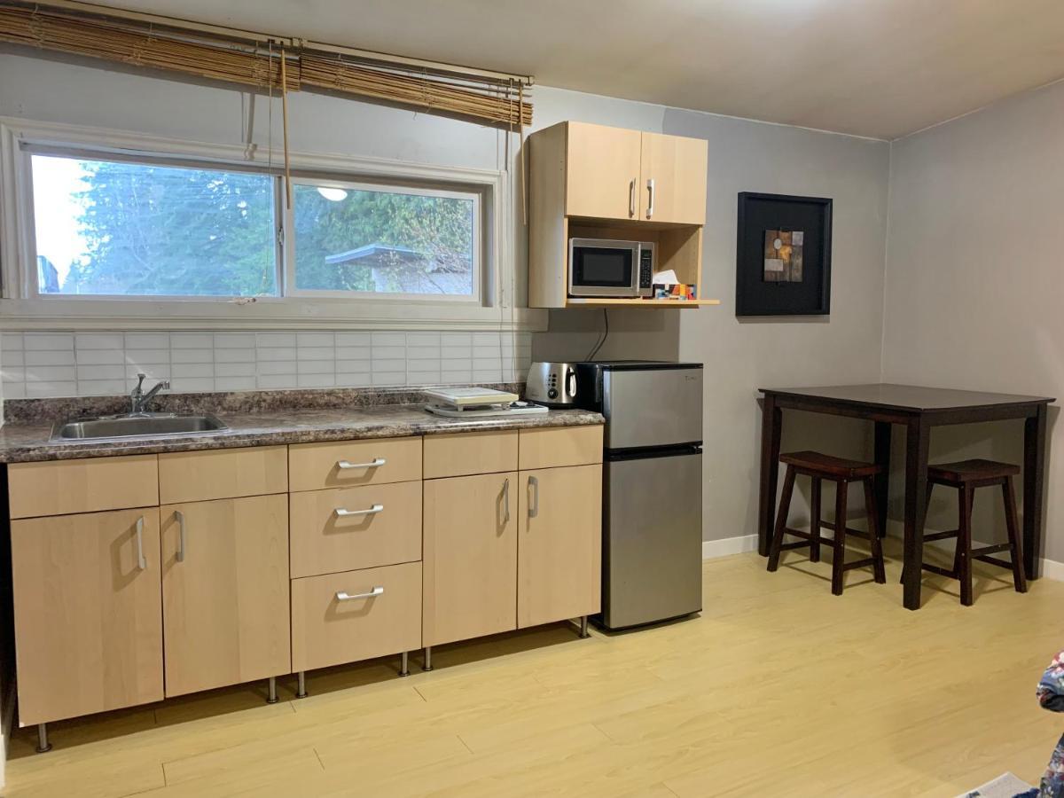 Whole Suite To Yourself At Coquitlam Centre! Port Coquitlam Buitenkant foto