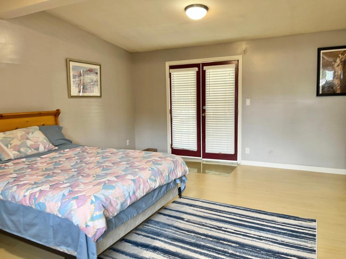Whole Suite To Yourself At Coquitlam Centre! Port Coquitlam Buitenkant foto
