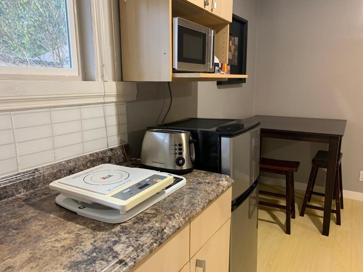 Whole Suite To Yourself At Coquitlam Centre! Port Coquitlam Buitenkant foto