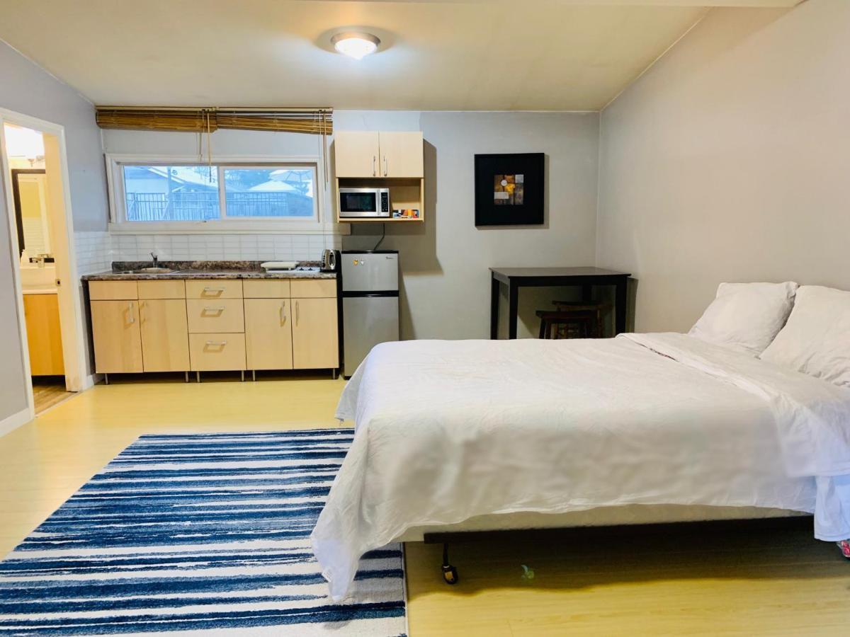Whole Suite To Yourself At Coquitlam Centre! Port Coquitlam Buitenkant foto